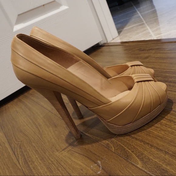 🌺🥀🌼💐HOST PICK! 🌸🌹🌷🌻♥️Fendi ruched leather heels 40 spuntata Napa nude - Picture 6 of 16